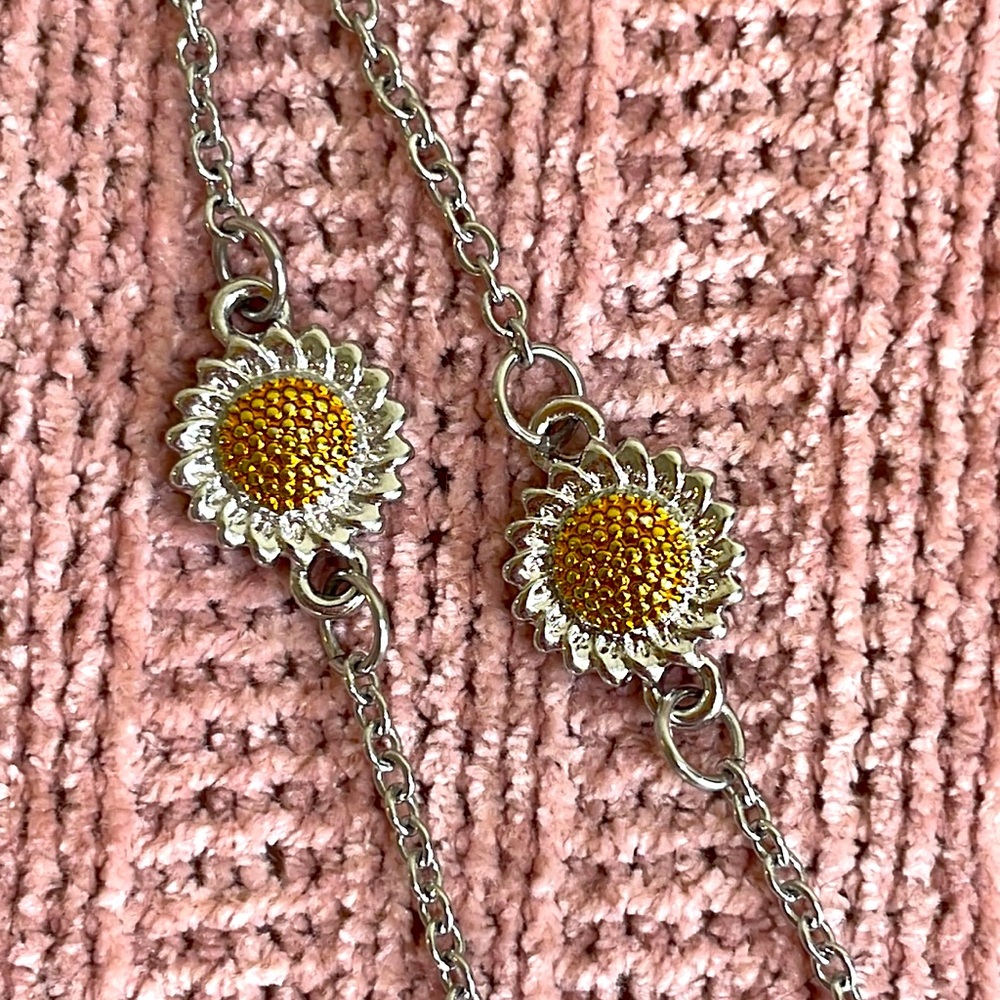 Sunflower Choker Silver NWOT